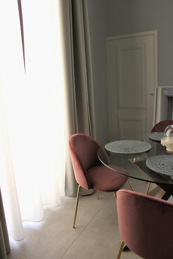 Palazzo Sul Corso-Charming Appartaments Brindisi Eksteriør billede