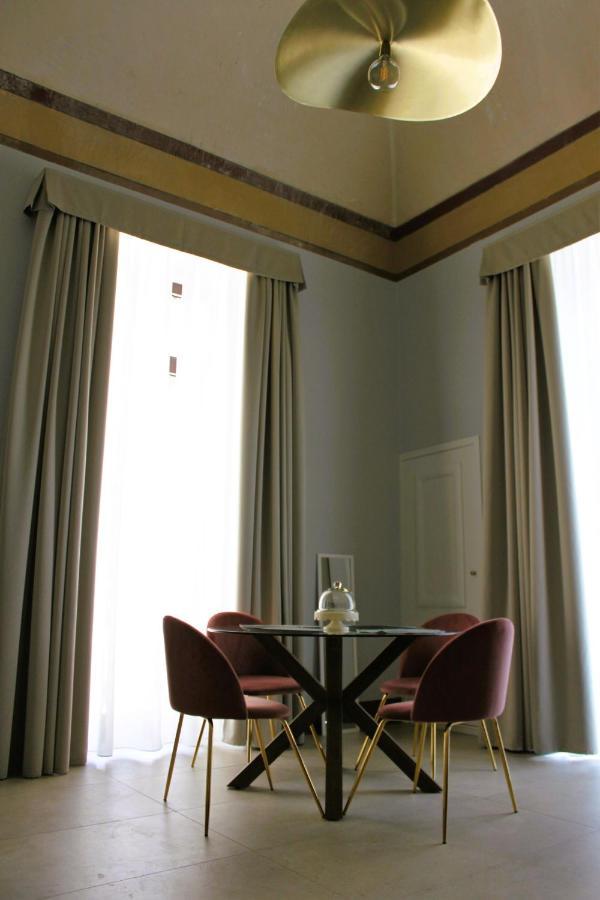 Palazzo Sul Corso-Charming Appartaments Brindisi Eksteriør billede