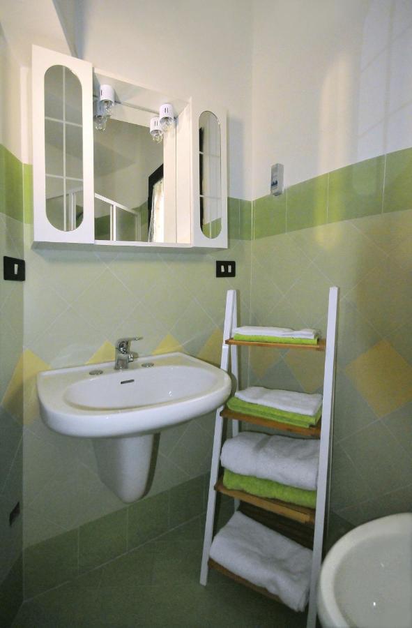 Palazzo Sul Corso-Charming Appartaments Brindisi Eksteriør billede