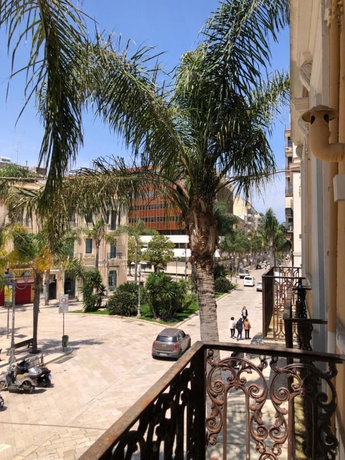 Palazzo Sul Corso-Charming Appartaments Brindisi Eksteriør billede